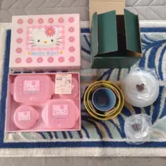 ハローキティ　保存容器ギフト4Pcs　ディズニー レンジパック3点
