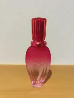 【ほぼ未使用】【廃盤・希少】エスカーダ セクシーグラフィティ 30ml エスカーダ 香水 セクシーグラフィティー 30ml 廃盤 希少 レア