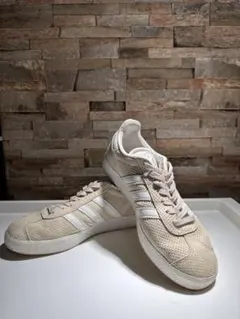 adidas Gazelle ベージュ スニーカー　22.5