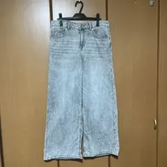 【セール】着用二回　H&M サマーデニム　ケミカルグレー　大きめサイズのサムネイル