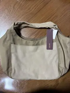 ペルケ　ベージュ ショルダーバッグ 新品タグ付きのサムネイル