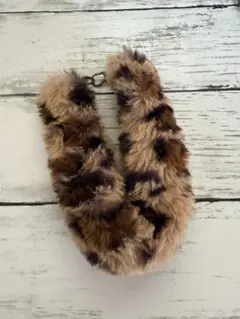 ファー スマホストラップ ヒョウ柄　もこもこ