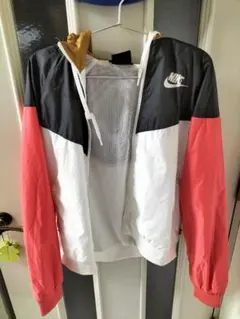 NIKE ウィンドランナー パーカー ナイロンジャケット　ウィンドブレーカー