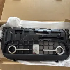 セール中！[未使用] ラパンLC フロントグリル 純正品 - メルカリ