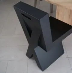 Hermann August Weizenegger X-chair ブラック