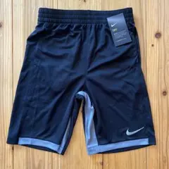NIKE ナイキ　ドライフィット　ハーフパンツ　黒　グレー　L 160