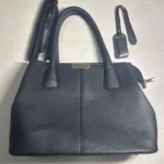 バッグ　黒　ショルダーバッグ　ハンドバッグ　革　フォーマル