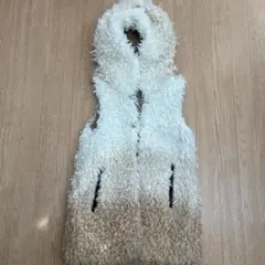 PRIDE フード付きファーベスト ホワイトベージュ