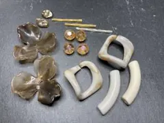 プラスチック製ビーズセット　花　ビンテージ　ブラウン　オレンジ