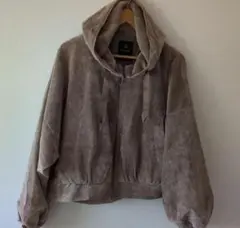 Item thumbnail for item 3a34a6c2-ef53-4c43-adf7-4c585d0ef641