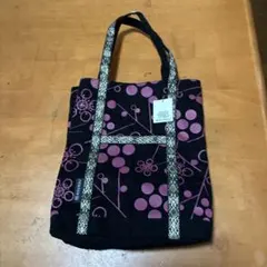 ROUROU トートバッグ ブラック ピンク 花柄のサムネイル