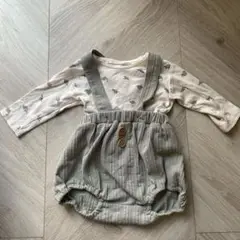 恐竜柄長袖Tシャツとショートパンツセット