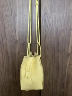 イエローバケットバッグ 合成皮革