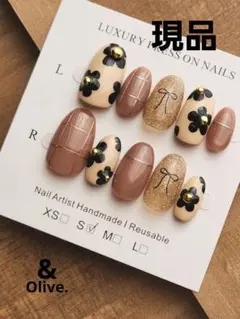 現品【№106】花柄　リボン　マグネット　ゴールド　　ネイルチップ　ピンク