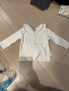 ホワイト 襟付き長袖シャツ