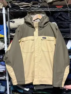 Item thumbnail for item 9743ec02-3c0b-40b7-bab8-36634c8655b2