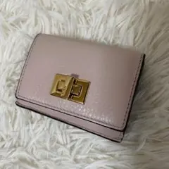 FENDI ピーカブー 三つ折り 財布 レザー ピンク系　マイクロ セレリア