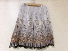 103687 レリアン　スカート　ベージュ他　サイズ9