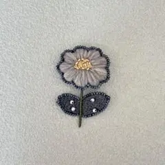 ビーズ刺繍ブローチ　ハンドメイド No.7