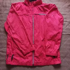 NIKE　CLIMA-FIT ナイロンジャケットレッド　折り畳み収納付き