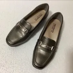 【美品、1回使用】ALPHACUBIC ローファーのサムネイル