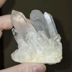 天然石✨️水晶　クラスター✨️虹あり