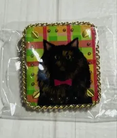 おめかし猫ブローチ 黒猫デザイン