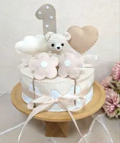 フェルト誕生日ケーキ(あみぐるみクマ付)のサムネイル