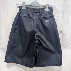 PRADA プラダ Re-Nylon バミューダショーツ トライアングル 黒のサムネイル