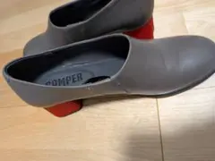 【美品】CAMPER ブーティ グレー レッドヒール 39のサムネイル