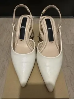 ZARA ホワイト ポインテッドトゥ ミュール