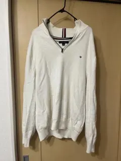 TOMMY HILFIGER ホワイト ジップアップセーター