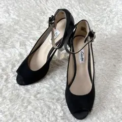 Clarks クラークス　ストラップ　パンプス　スエード×レザー　黒　23.5㎝のサムネイル