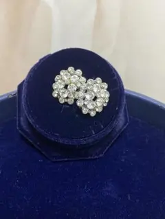 クリスタル花デザインイヤリング