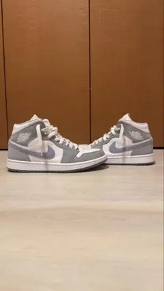 Nike Women's Air Jordan 1 Mid 