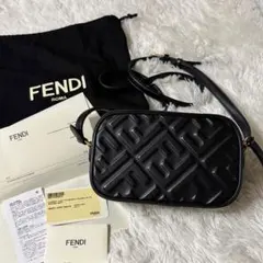 FENDI フェンディ　ショルダーミニバッグ•カメラケースのサムネイル