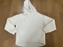 belKI パーカー ホワイト　未使用