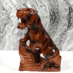 木製虎の彫刻 55cm×14cm 木製虎の彫刻 55cm×14cm