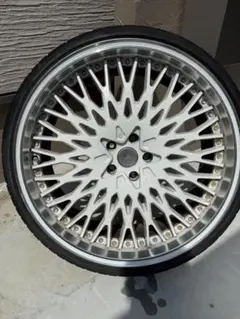 わたし様専用ハイエースFLEDERMAUS 20インチ アルミホイール レッド