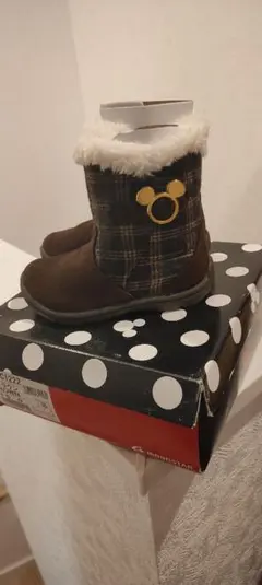 新品未使用　ミッキー　ブーツ　ムートン　スウェード　15cm