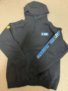 XLARGEブラックパーカー Lサイズ