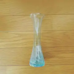 青色ガラス花瓶 フラワー型