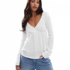 Hollister ホリスター　ベビードールトップス　長袖 トップス ホワイトのサムネイル