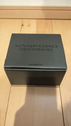 SHIMANO 24 VANFORD 2500SHG スピニングリールのサムネイル