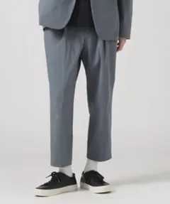 ニューバランス　MET24 ワイドテーパードパンツ グレー