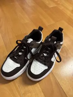 カジュアルスニーカー ブラウン/ホワイト　23センチ