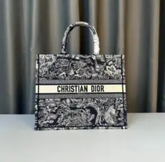 CHRISTIAN DIOR ブックトート バッグのサムネイル