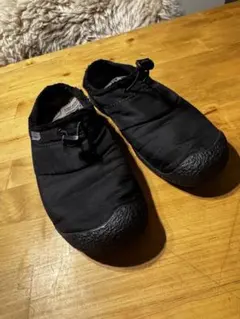 KEEN ハウザー スリー スライド スリッポン ブラック