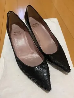 MOSCHINO CHEAP AND CHIC ブラックパンプスのサムネイル