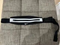 Nike スリムウエストパック 3.0
